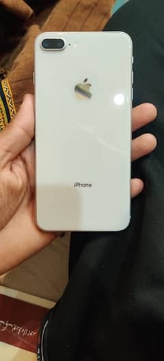 iphone 8+ 64gb Factory Unlovk non pta water pack 2 month time