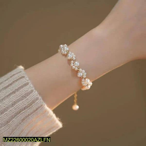 1 pc resin plated beautiful pearl bracelet 1