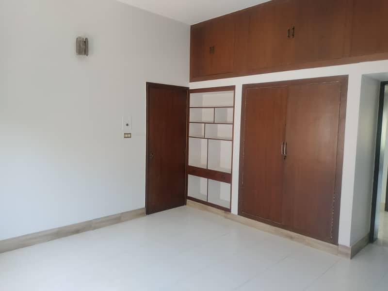 F-11/1 4Bed 4Bath DD Tv Lounge Kitchen 4 Car Parking Separate Gate Upper Portion Available For Rent 27