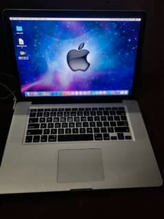 Apple MacBook pro core i7 15inch display 2011