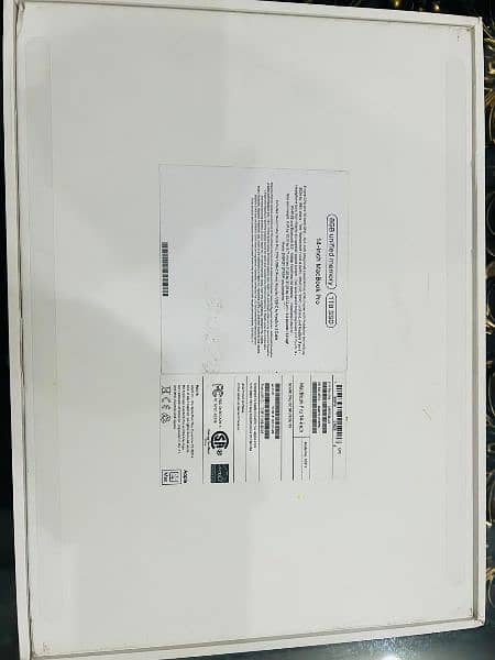 MacBook Pro M3 chip 2023 8GB/1TB (14 inch) 9
