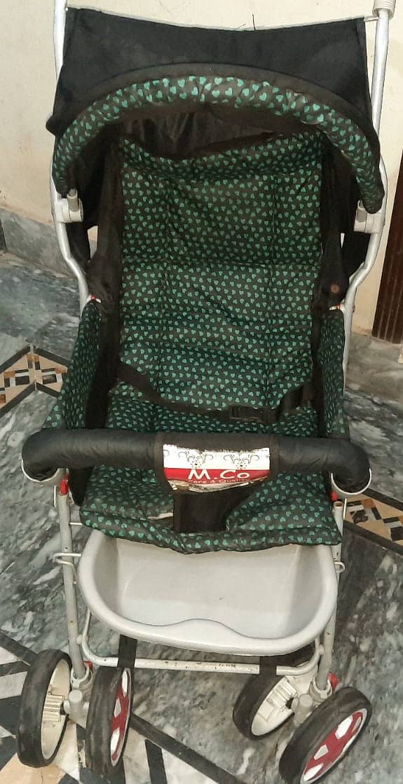 Imported Baby Pram (6 Wheels) 2