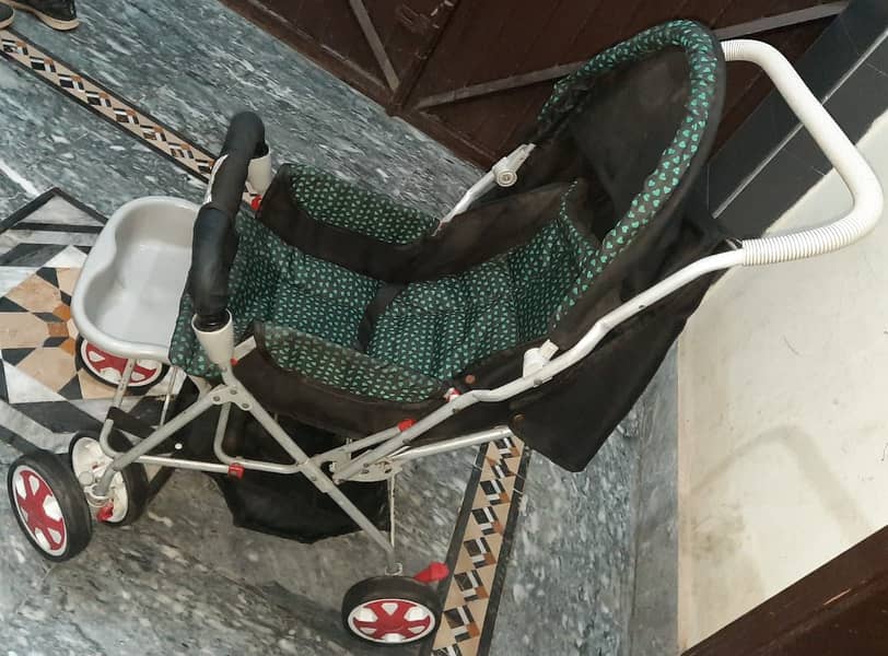 Imported Baby Pram (6 Wheels) 4