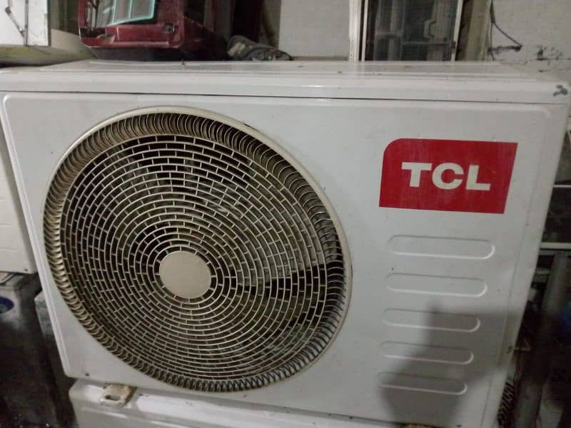 TCL 2 ton tower cabinet DC INVERTER HEAT AND COOL BRAND new condition 2