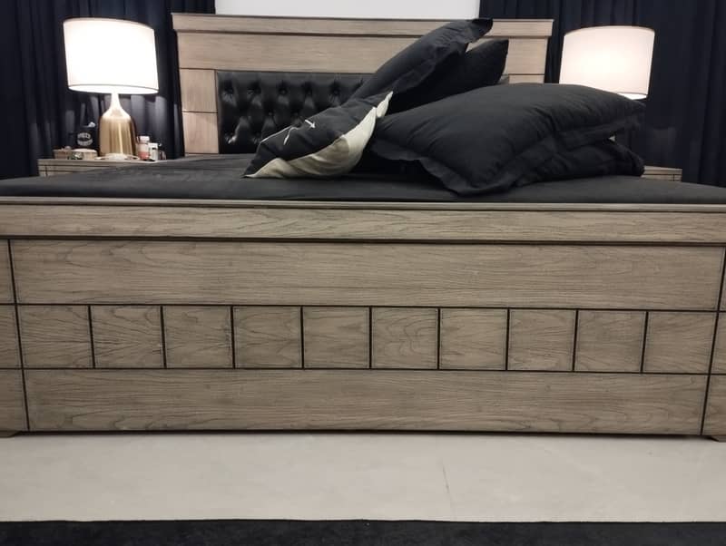 Ash Wood Bed Set For Sale 0