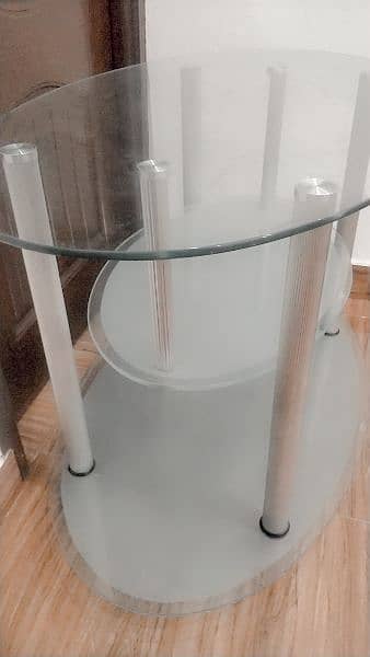 centre table at good price 3