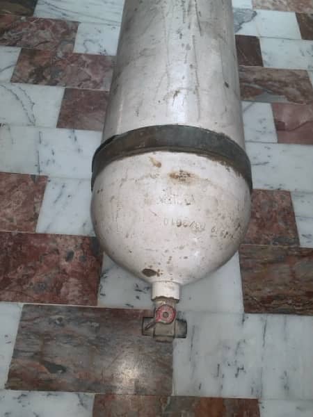 CNG Cylinder with Complete Kit 2