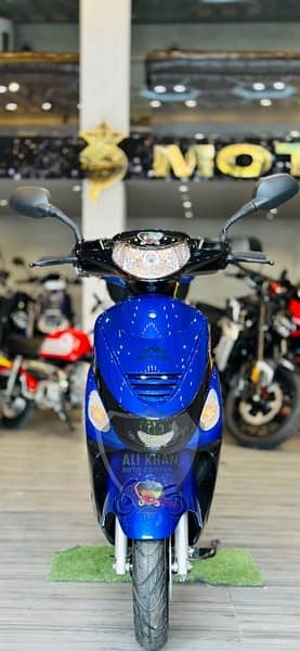 KING SCOOTY 50cc 80cc GIRLS BOYS MALE FEMALE LADIES UNITED HONDA 7