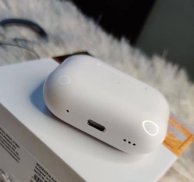 Apple AirPods Pro 2nd Generation 3