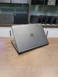 Dell Chromebook 11 Windows 10 Lite laptop