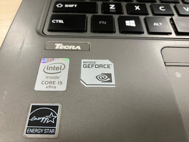 Toshiba Laptop Tecra Z40-B  2 GB Graphic card Budget Gaming laptop 9
