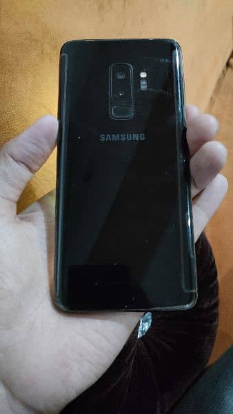 Samsung S9+ Black 3