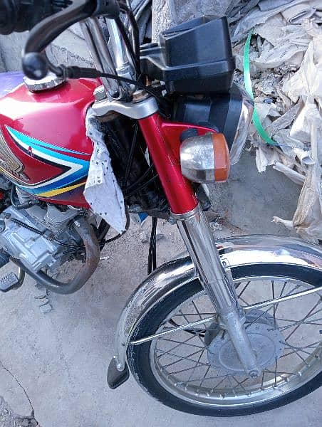 Good condition 10/9 used Total original only seat change hony wali hi 7