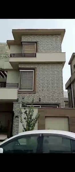 Beautifully constructed & very well maintained house for sale 0