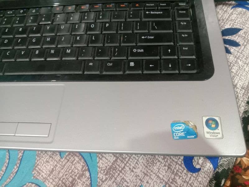 laptop Dell studio Intel core 2 do 7