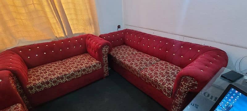 6 seater Velvet sofa set for sale 0