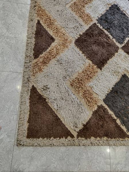 center  carpet 1