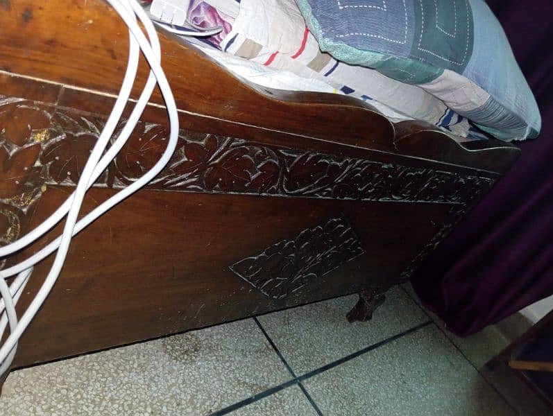 Pure wood single bed for sale 2
