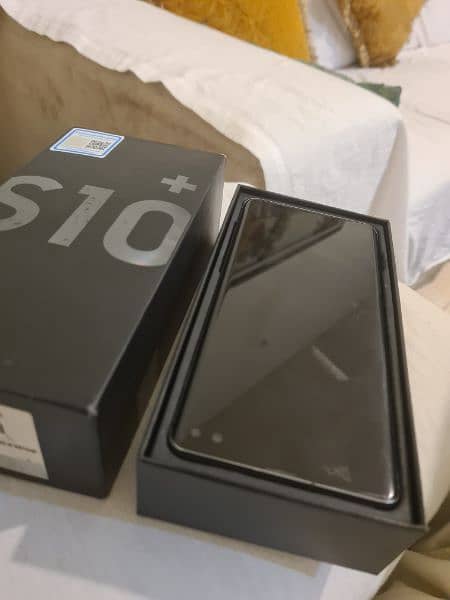 s10 plus full box read add urgent 1