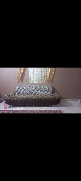 5 seter sofa set condition 10/9 price thore kum hojaenge 0