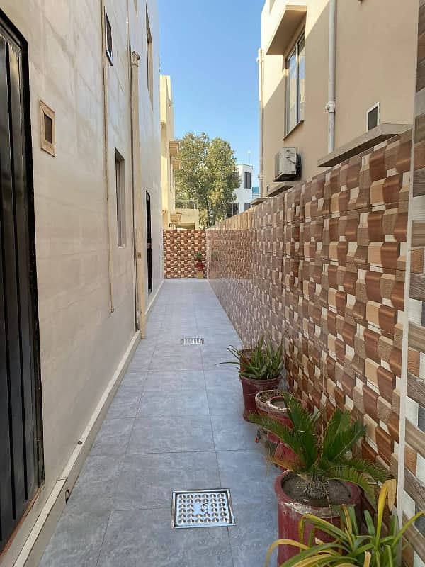 10 Marla House For Sale In Overseas Extension B Bahria Town 12