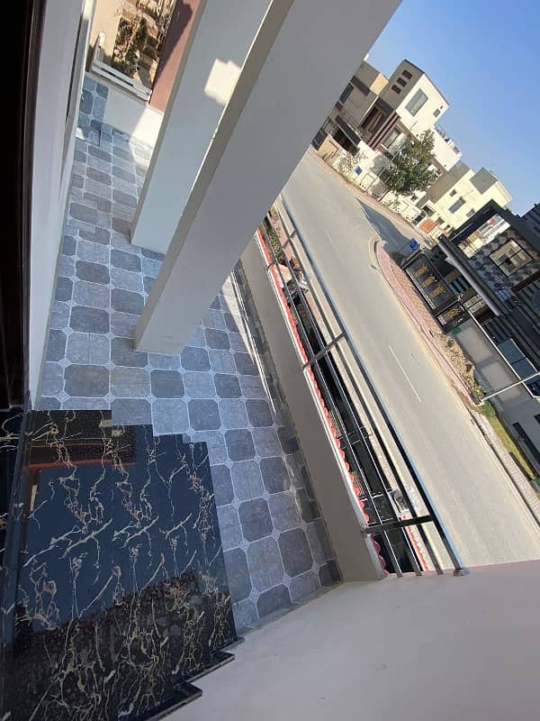 10 Marla House For Sale In Overseas Extension B Bahria Town 28