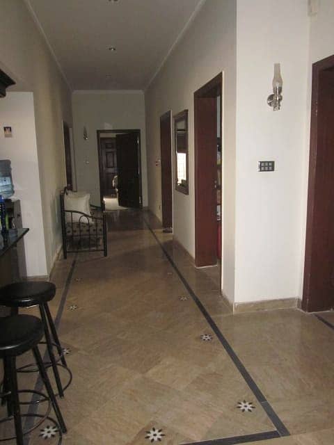 HOUSE AVAILABLE FOR SALE IN BANIGALA 6