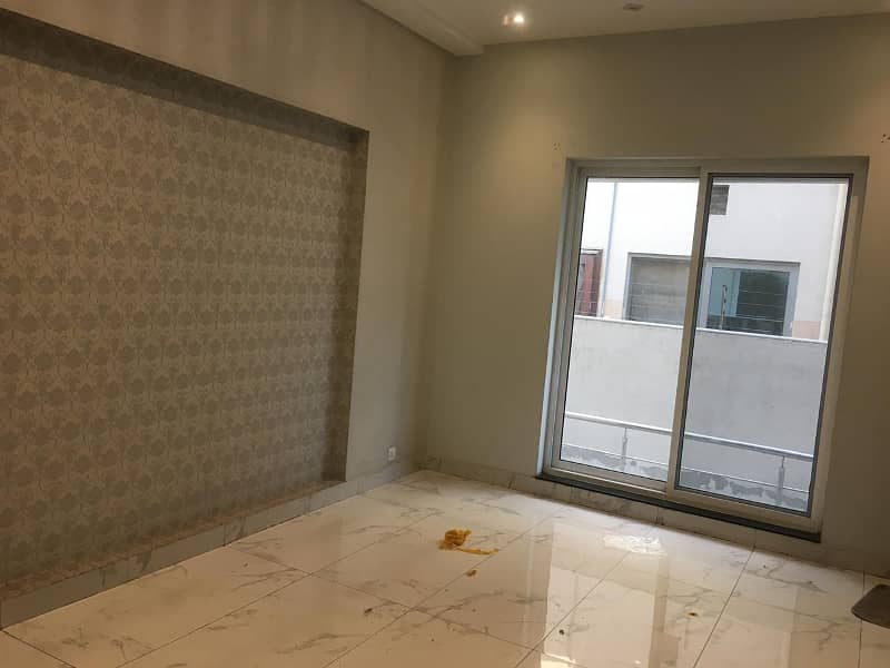 One Kanal Beautiful Luxurious Brand New Lower Portion For Rent in DHA Phase 5 Lahore 1