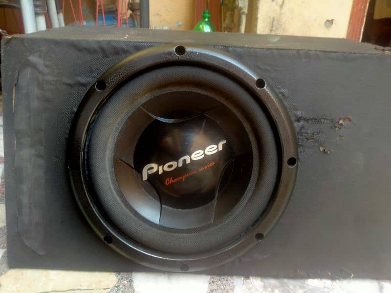 woofer and amplifier is up for sale 0