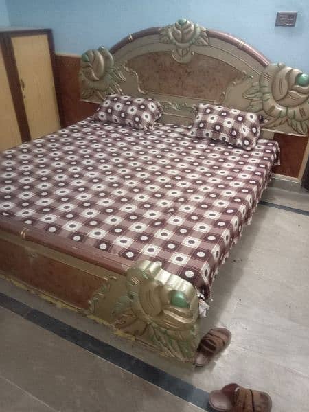 beautiful and good looking big bed with diamond foam 2