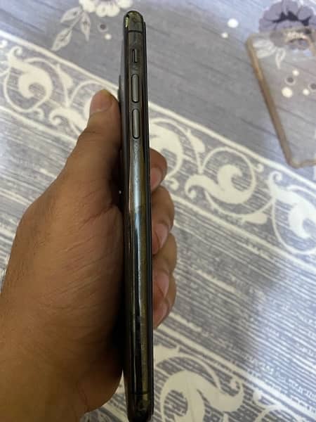 iphone 11 pro max 256 GB PTA approved 1