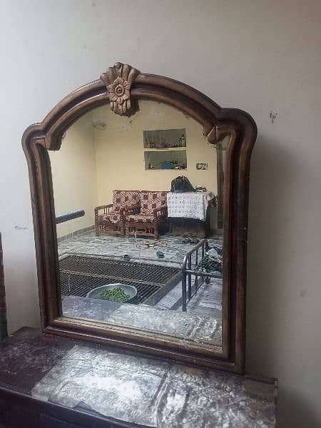 Dressing table for sale price 9000 WhatsApp number: 03149568315 2