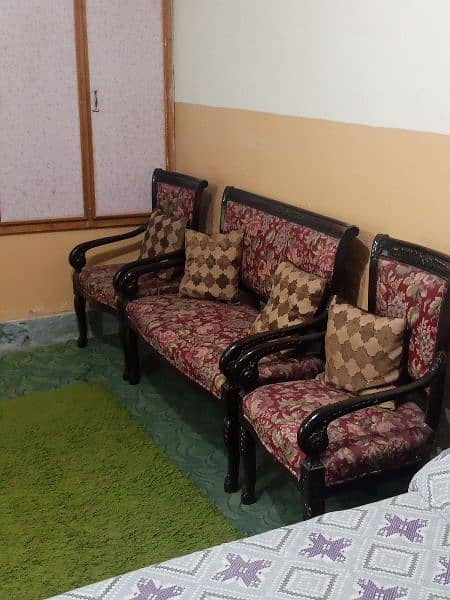 5 seater bedroom/ Lounge wooden sofa chairs set 2