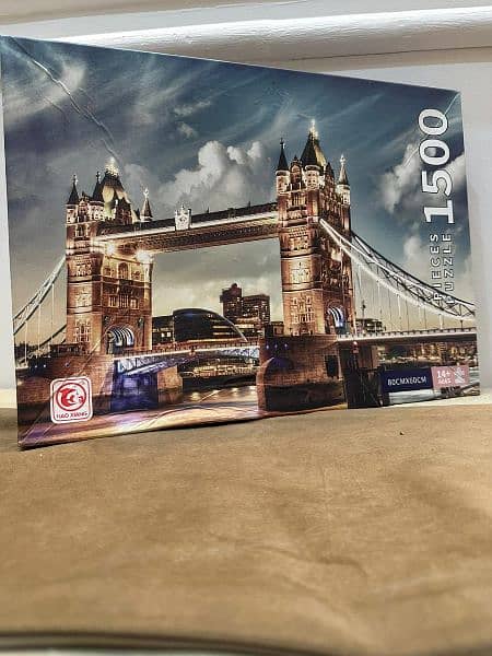 Challenge Your Mind: Tower Bridge 1500pc Jigsaw Puzzle 1