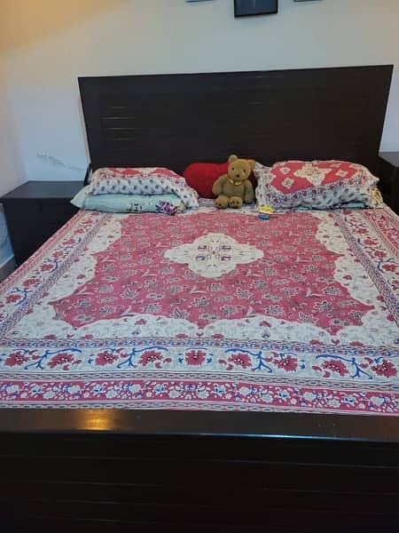 Complete king size bed set for sale 3