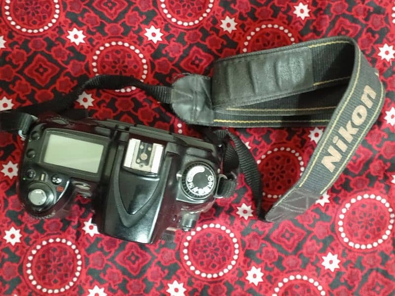 Nikon D90 DSLR camera. 6