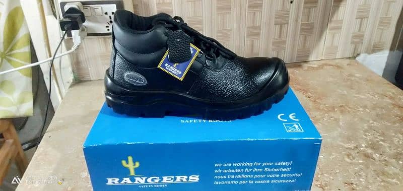 Rangers safety shoes 0