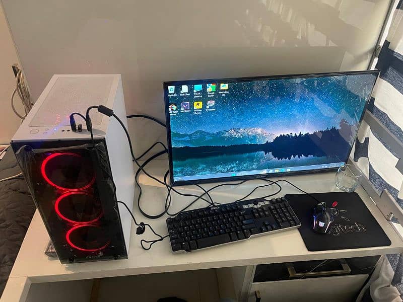 A GAMING PC WITH BEST SPECS CONTACT WHATSAPP 03465494275 3