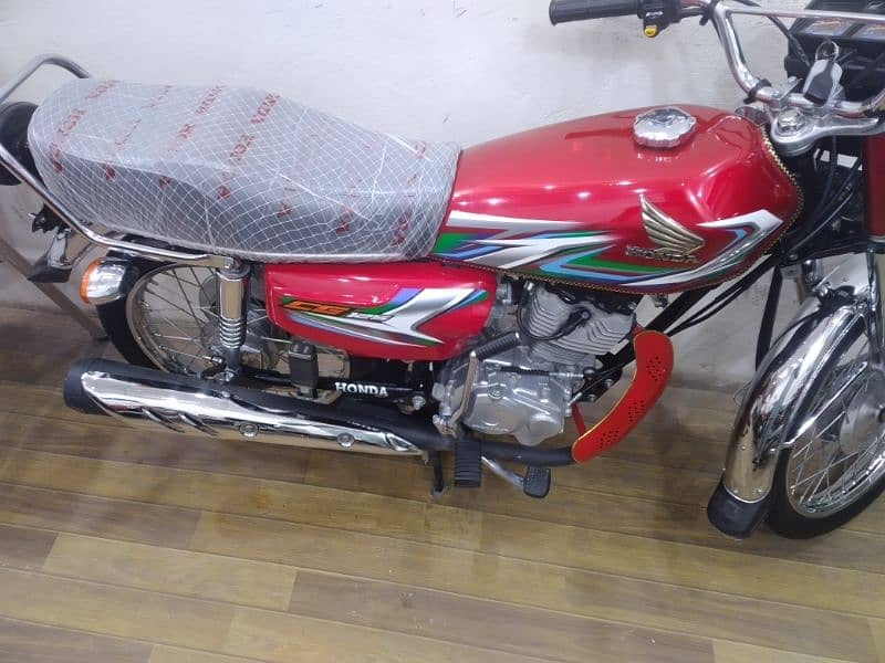 Honda 125 2023 neat and clean lush condition  0312//69//15/811 4