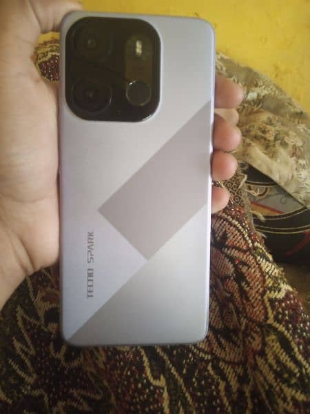 Tecno spark go . 4 month use lush condition with box 0