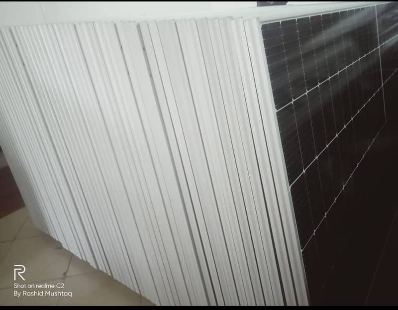 Longi Solar Panels 585 watt 12 years warranty - Solar Panels 1
