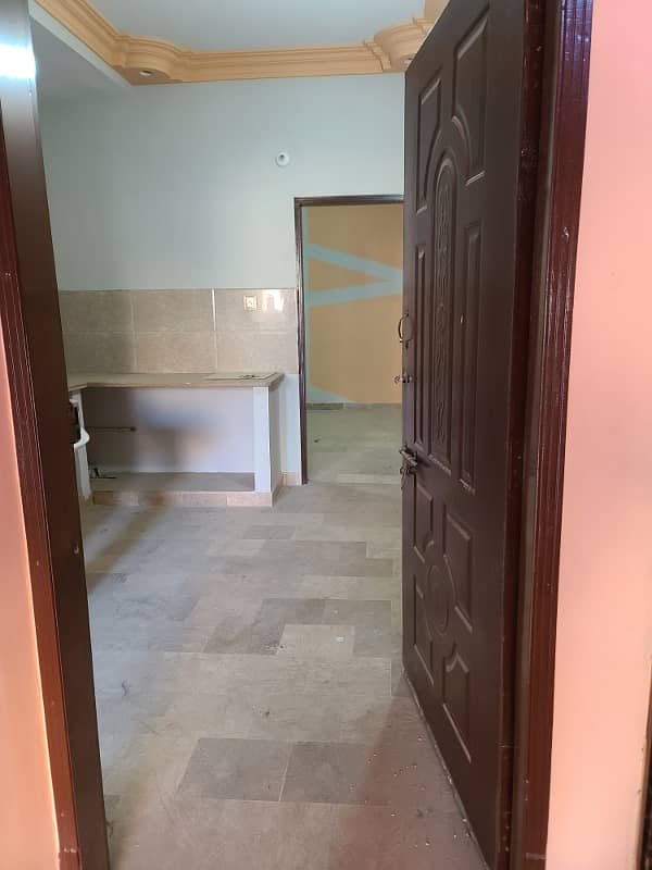 Two rooms flat on 3rd floor for sale in Allah wala town 31B 12