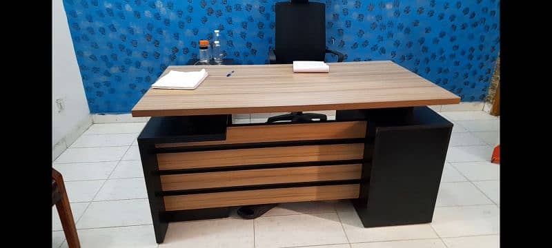 office Executive table 1