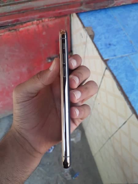 iPhone Xs 64gb pta approved 2