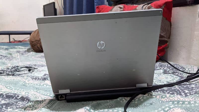 HP laptop core(i5) win 10 pro install 5