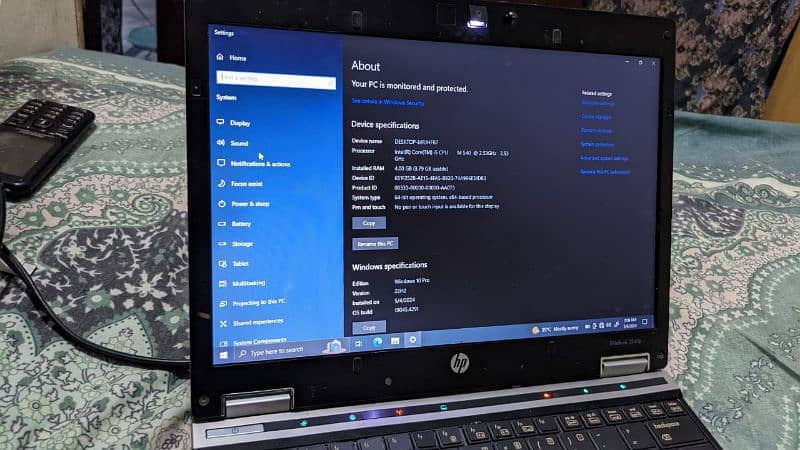 HP laptop core(i5) win 10 pro install 8