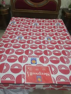 Master sleepwell mattress, QUEENSIZE matress, 3 months used