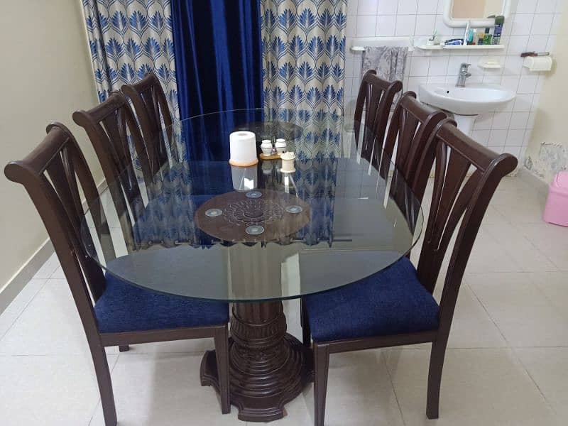 Dinning Table with 6 Chairs for Sale 1