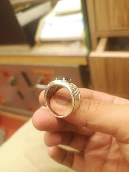 Italian Silver ring with pure nealum on it 3
