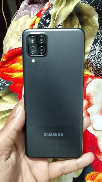 Samsung galaxy A12 4/128 1